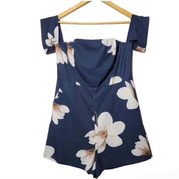 L'atiste Floral Print Romper Blue Size Large. - Picture 3 of 8